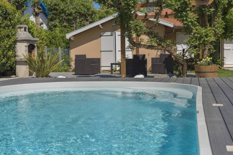 Techni-Piscine, entreprise spécialisée pour la pose d'une piscine sur mesure sur le secteur de Rouen 76 en Normandie
